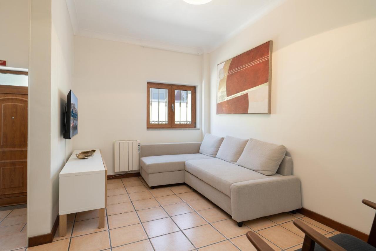 Spacious Duplex House - Jacuzzi & Terrace Ferienhaus *